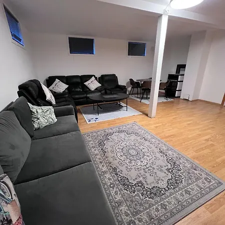 Great Space For A Family In Leilighet *
